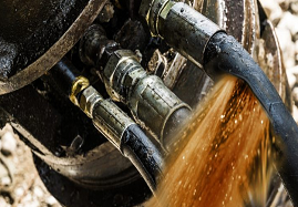 when to replace hydraulic hose